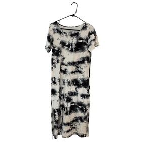 Vici Black and White Sheath Midi Dress